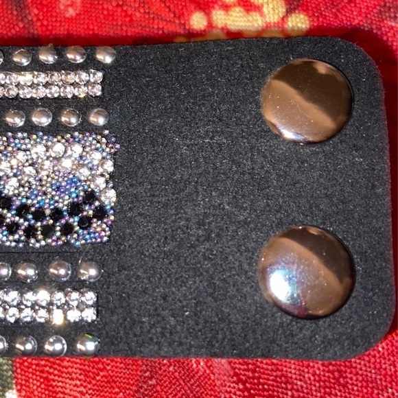 HD Snap Bling Bracelet - Picture 5 of 8